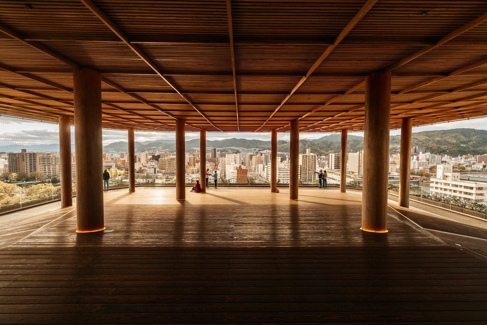 Hiroshima food tour – local dishes and street food in Japan