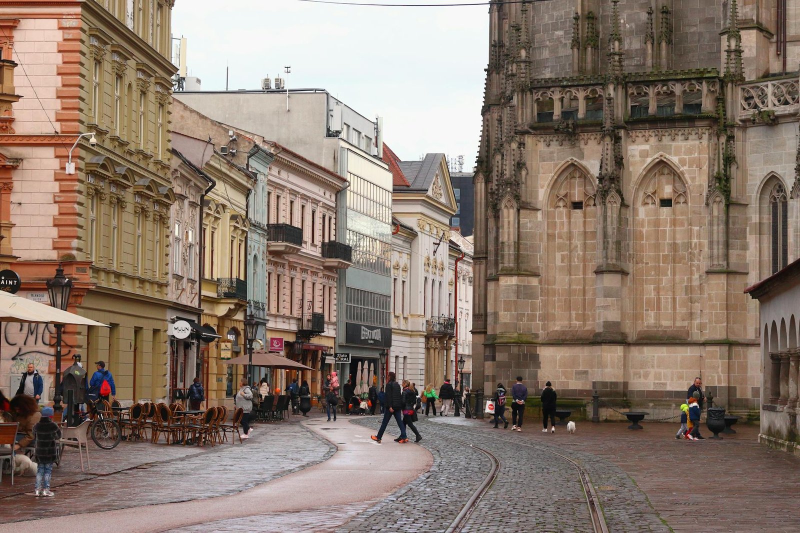 Kosice food tour – local dishes and street food in Slovakia