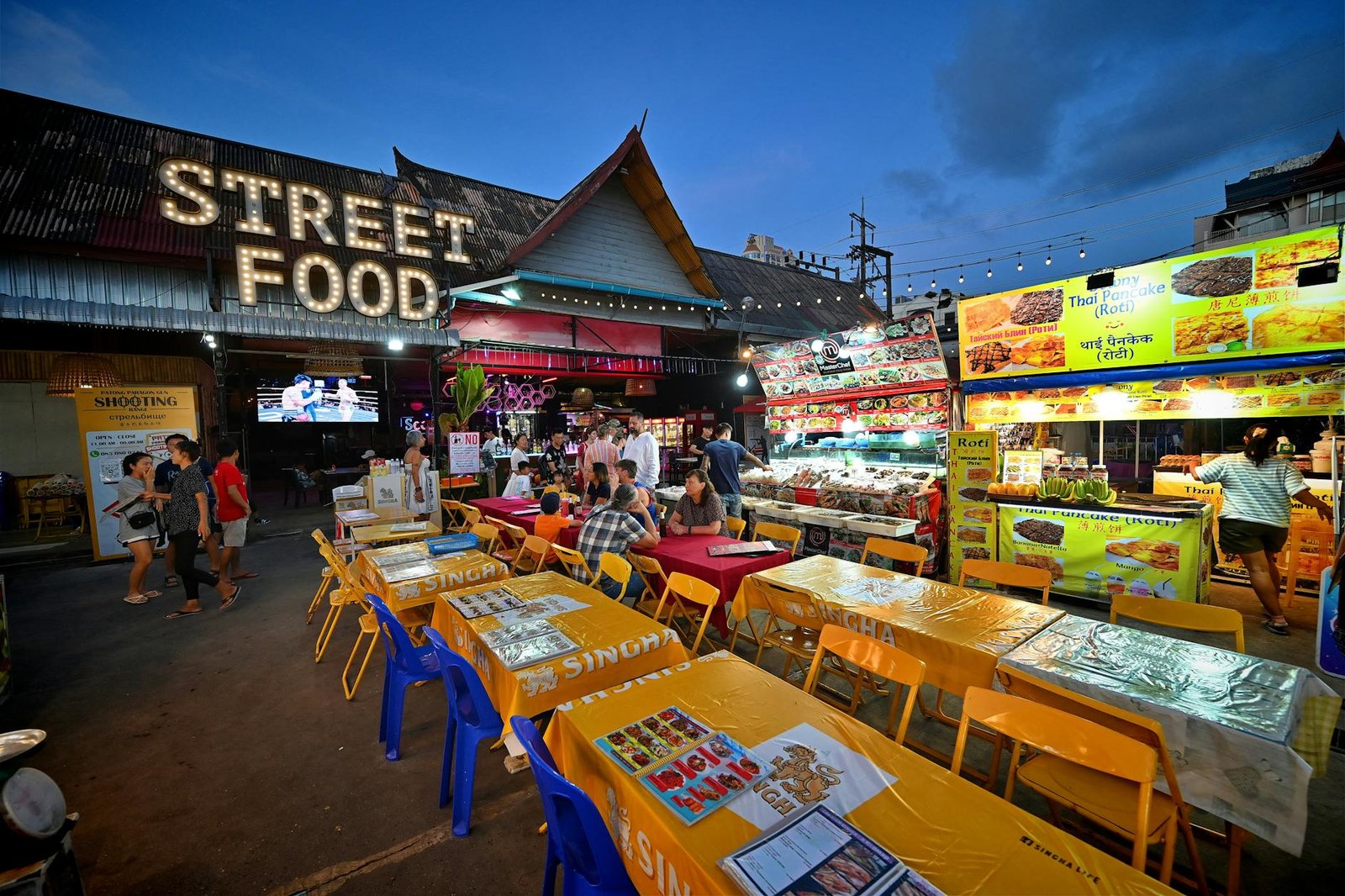 Phuket food tour – local dishes and street food in Thailand