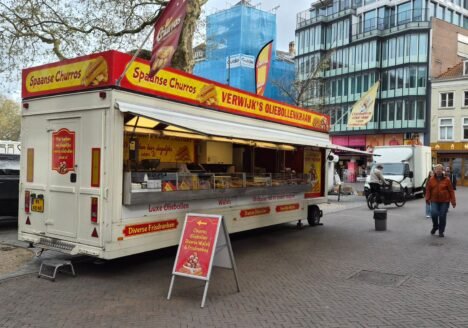 Utrecht Food Tour Guide 2026: Where to Eat Like a Local
