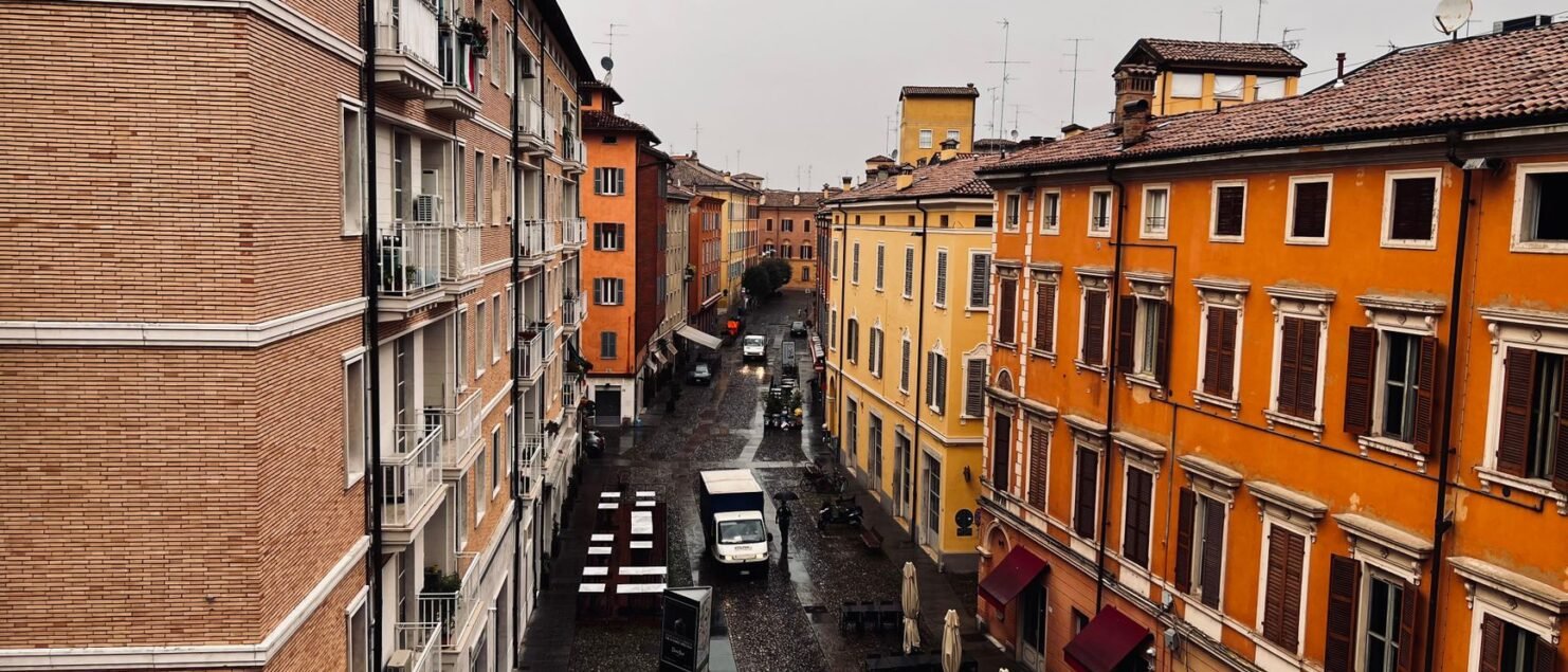 Modena Food Tour Guide 2026: Where to Eat Like a Local