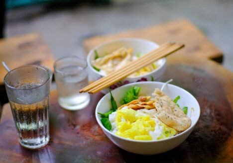 Hue Food Tour Guide 2026: Bun Bo Hue, Royal Cuisine & Imperial City Eats
